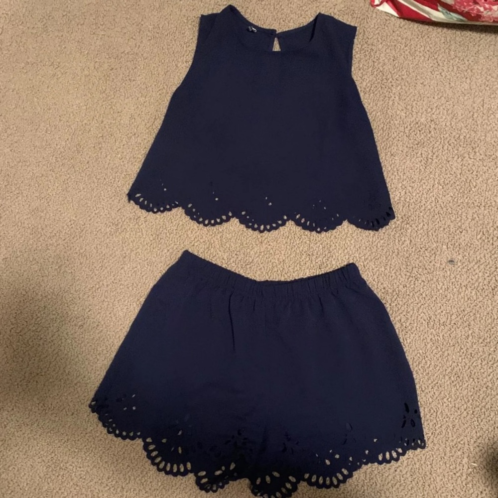 Two piece set